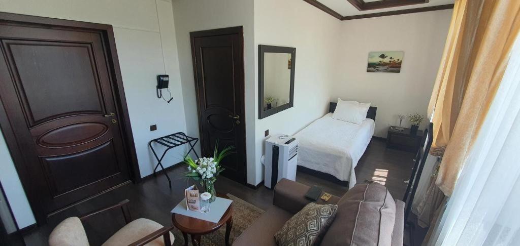 Hotel Krez Kyzylorda Bagian luar foto